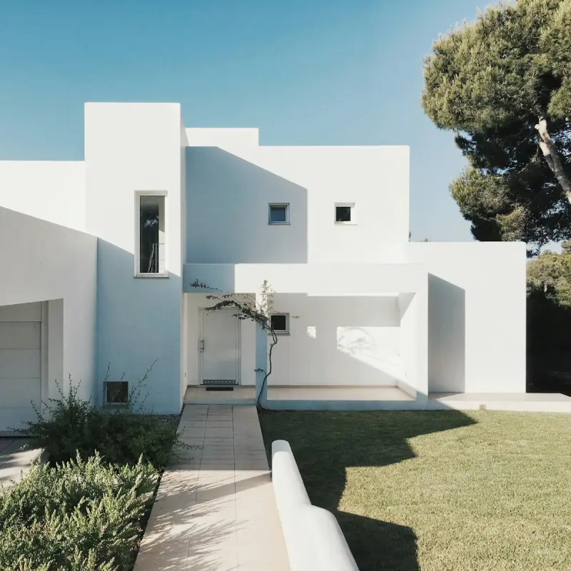 Façade contemporaine rénovée
